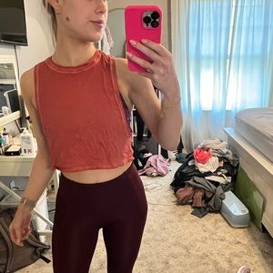 Lululemon cropped muscle tank size 4